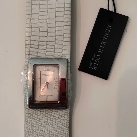 Kenneth Cole New York | Accessories | Kenneth Cole White  display picture 1